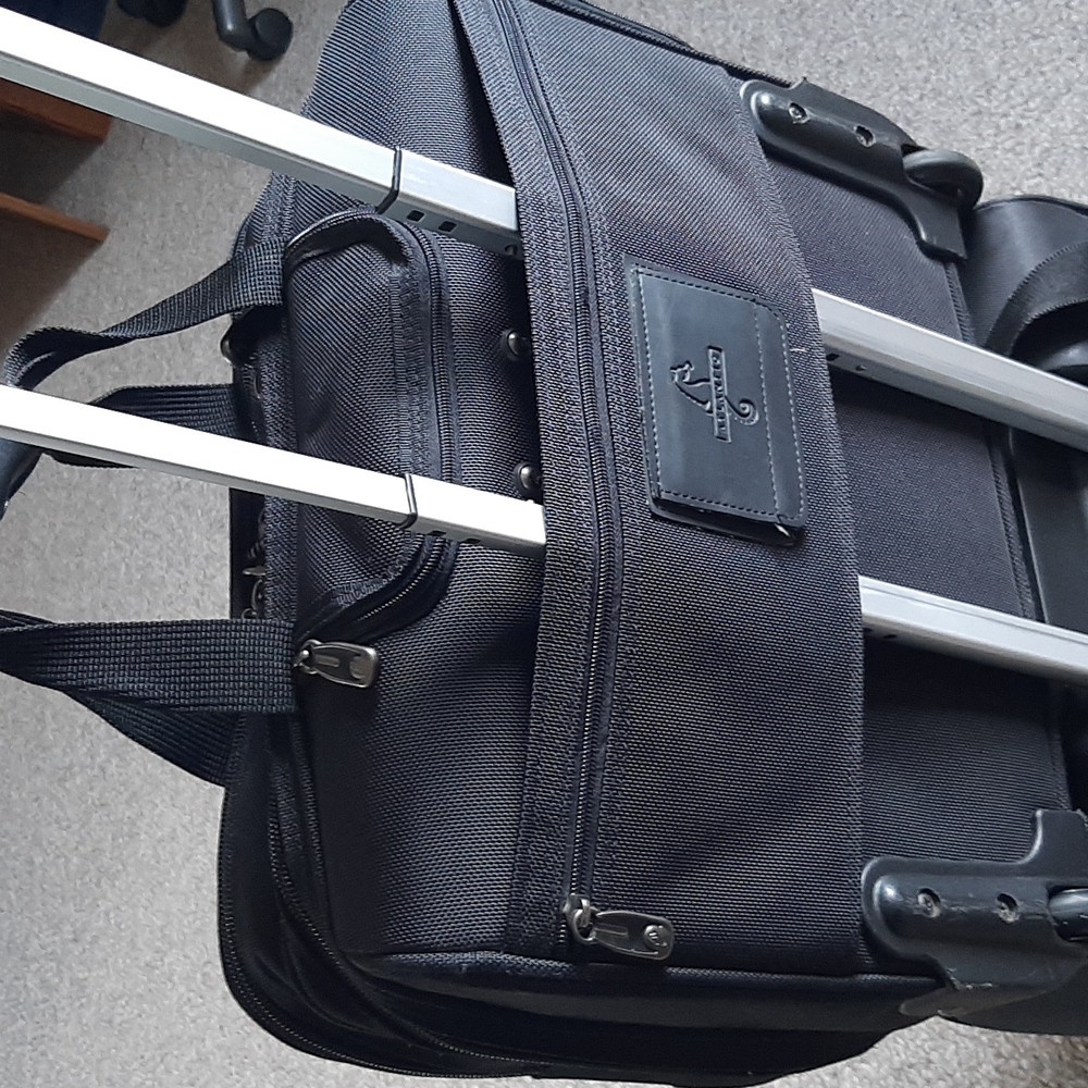 Atlantic Wheeled Briefcase. - Picture 6 of 15